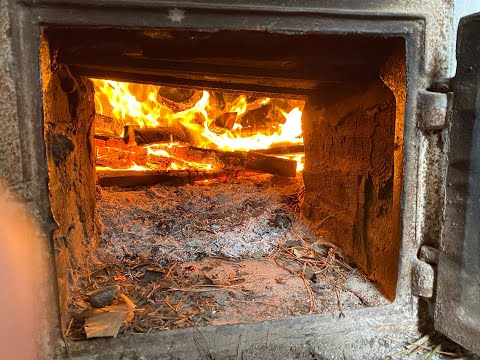 Korean traditional Fireplace (아궁이)